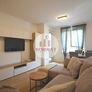 ŠPANSKO Moderan 2soban stan 49 m2 + GPM, novogradnja, 1. kat, top lokacija, balkon, spremište, BEZ PROVIZIJE