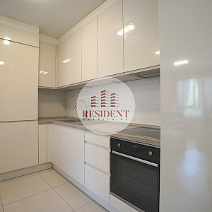 ŠPANSKO Moderan 2soban stan 49 m2 + GPM, novogradnja, 1. kat, top lokacija, balkon, spremište, BEZ PROVIZIJE