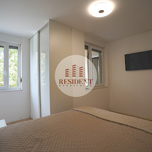 ŠPANSKO Moderan 2soban stan 49 m2 + GPM, novogradnja, 1. kat, top lokacija, balkon, spremište, BEZ PROVIZIJE
