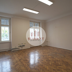 DONJI GRAD Prostran uredski prostor 102 m2 + garaža, top lokacija, BEZ PROVIZIJE